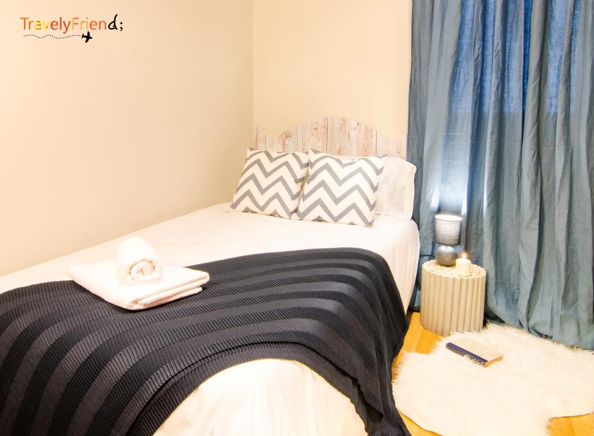 Coqueto & Confortable Apartamento Apartment ซานติอาโก เด กอมโปสเตลา ภายนอก รูปภาพ